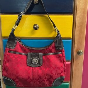 Coach shoulder bag. Rare design. Like new